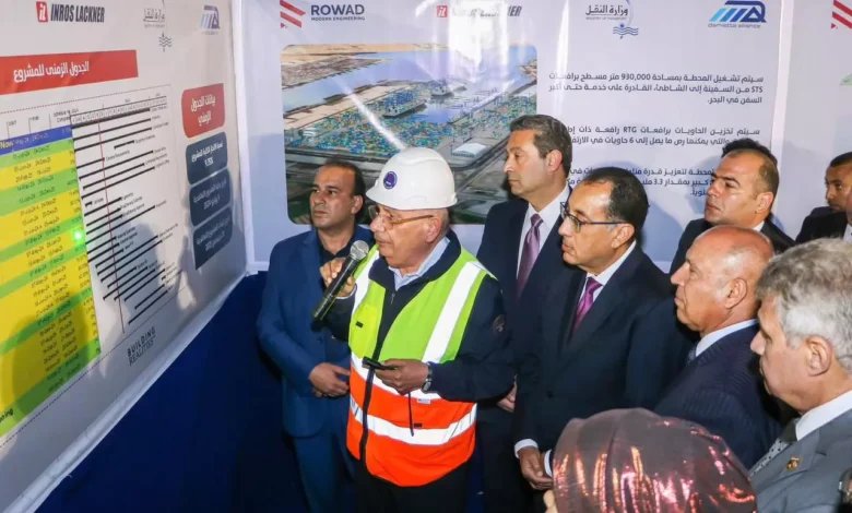 مدبولي-يدشن-مشروع-محطة-تداول-الحاويات-الجديدة-العملاقة-بميناء-دمياط