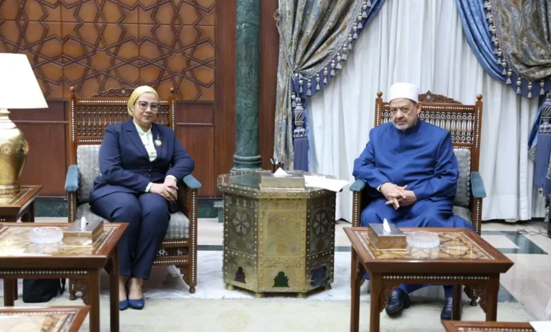 خلال-لقائها-بالإمام-الأكبر-الدكتور-أحمد-الطيب-شيخ-الأزهر-الشريف-أمل-عمار-تبحث-اوجه-التعاون-لدعم-حقوق-المرأة-وتمكينها-في-العالم-الإسلامي،