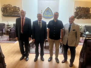 حين-يتجلّى-النبل-في-قاعات-الامتحان-رئيس-جامعة-الزقازيق-يكرم-د.-وسام-السيد-على-موقفه-الإنساني-تجاه-أحد-الطلاب