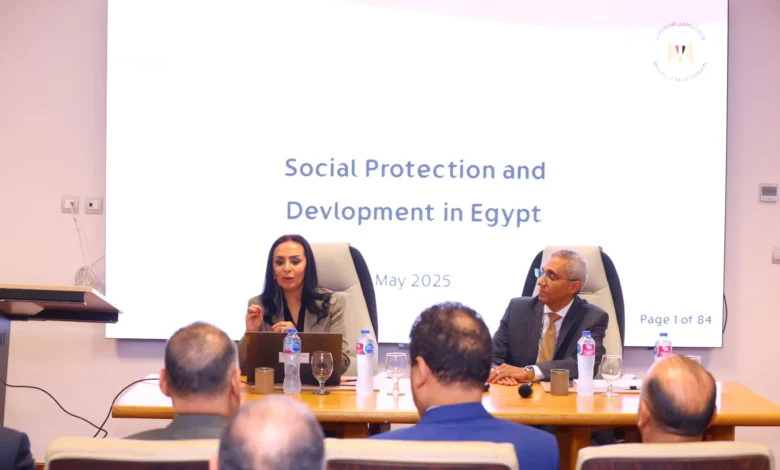 خطة-وطنية-لمكافحة-الإدمان.-والهلال-الأحمر-المصري-يقود-جهود-الإغاثة-الإنسانية