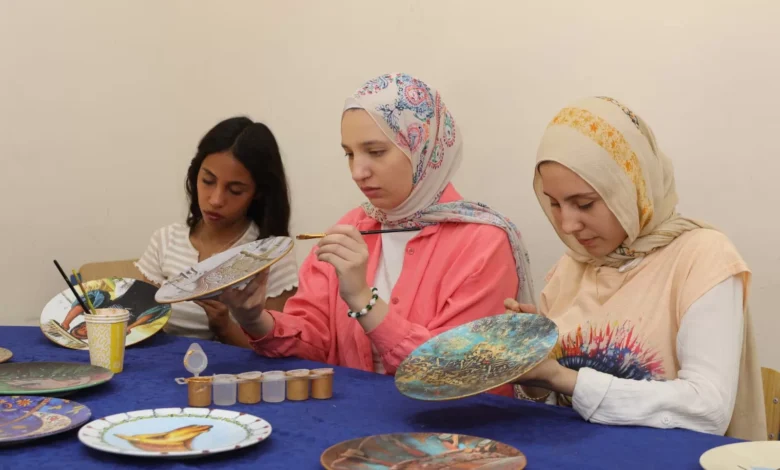 قومي-المرأة-ينظم-ورشين-تدريبيتين-لفن-العرائس-والديكوباج