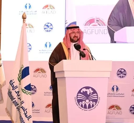 على-هامش-الإحتفال-بجائزة-المجلس-العربي-للطفولة-والتنمية-فى-دورتها-الثالثة-–-الأمير-عبدالعزيز-بن-طلال-فى-تصريحات-خاصة-للمساء-تمكين-الطفل-العربي-ضرورة-فى-عصر-السموات-المفتوحة-تزويده-بمهارات-التعامل-مع-التقنيات-الحديثة-وتجنيبه-المخاطر