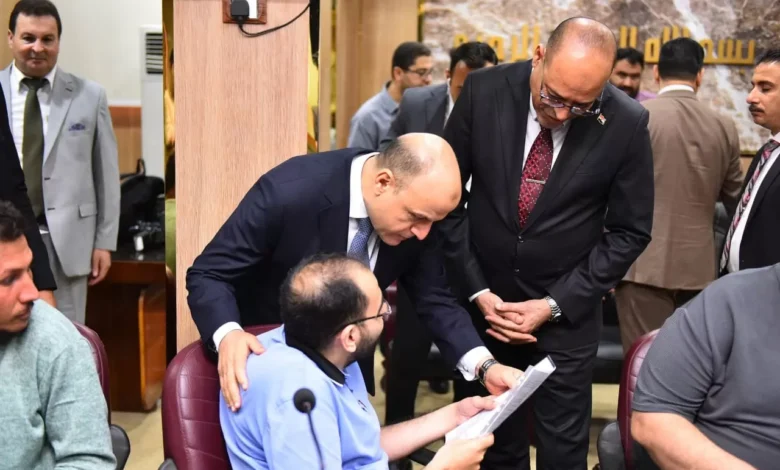 وزير-العمل-ومحافظ-كفر-الشيخ-يسلّمان-عقود-عمل-لذوي-الإعاقة