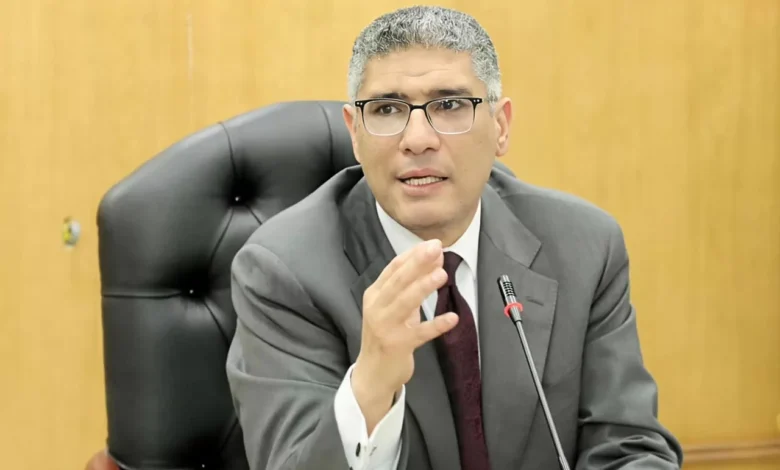 محافظ-الجيزة-يكلف-بالدفع-بسيارات-مياه-نقية-لأهالي-الصف-وأطفيح